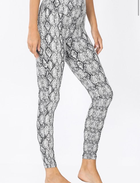SNAKE SKIN LEGGINGS (black)